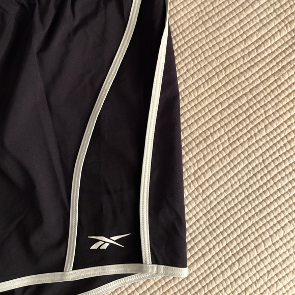 Reebok Running Shorts - Picture 3 of 5